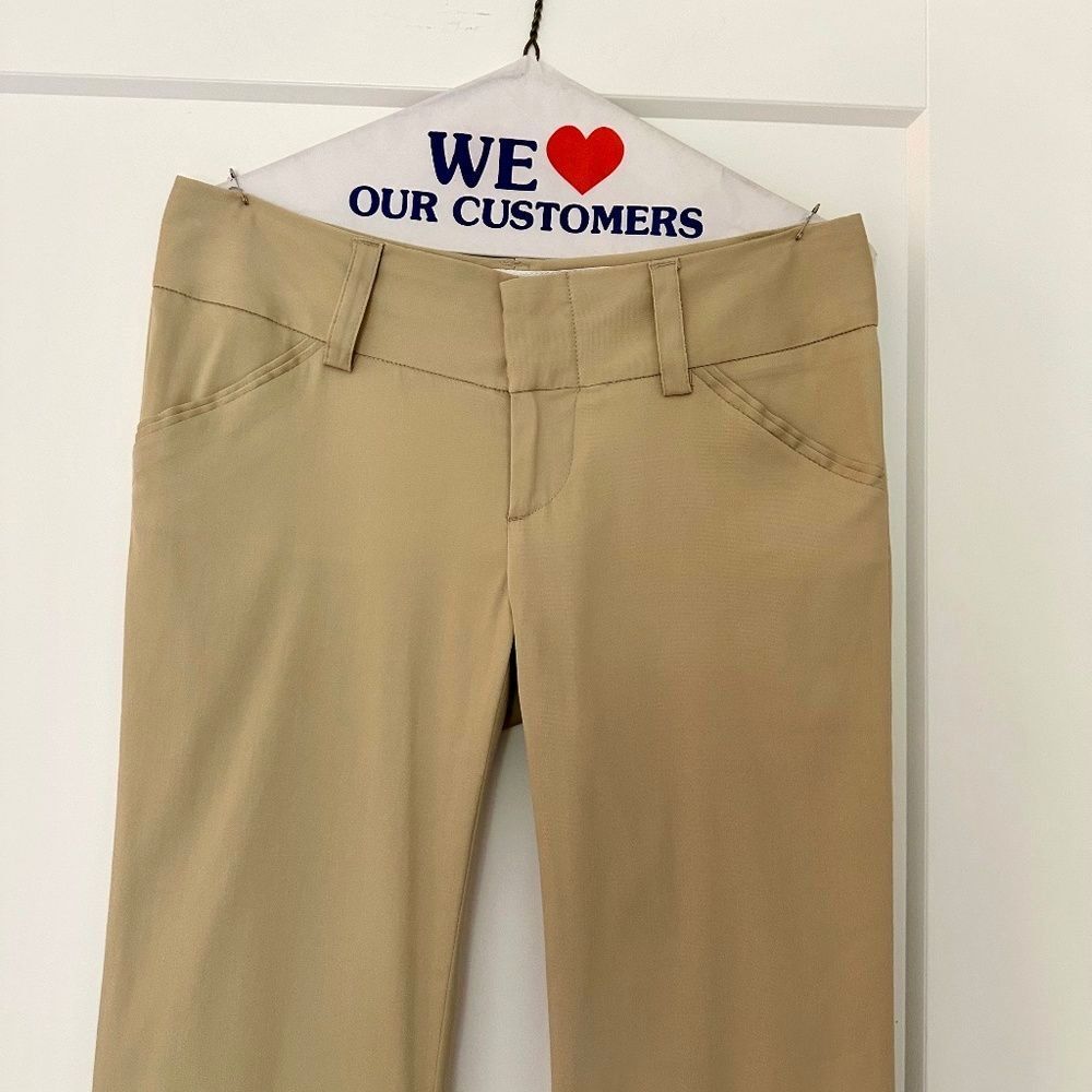 ALICE + OLIVIA Chic Khaki Wide Waistband Low-Rise Flare Trouser Pants Sz 4 - Picture 2 of 4